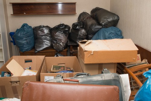 Professional flat clearance services in Brompton